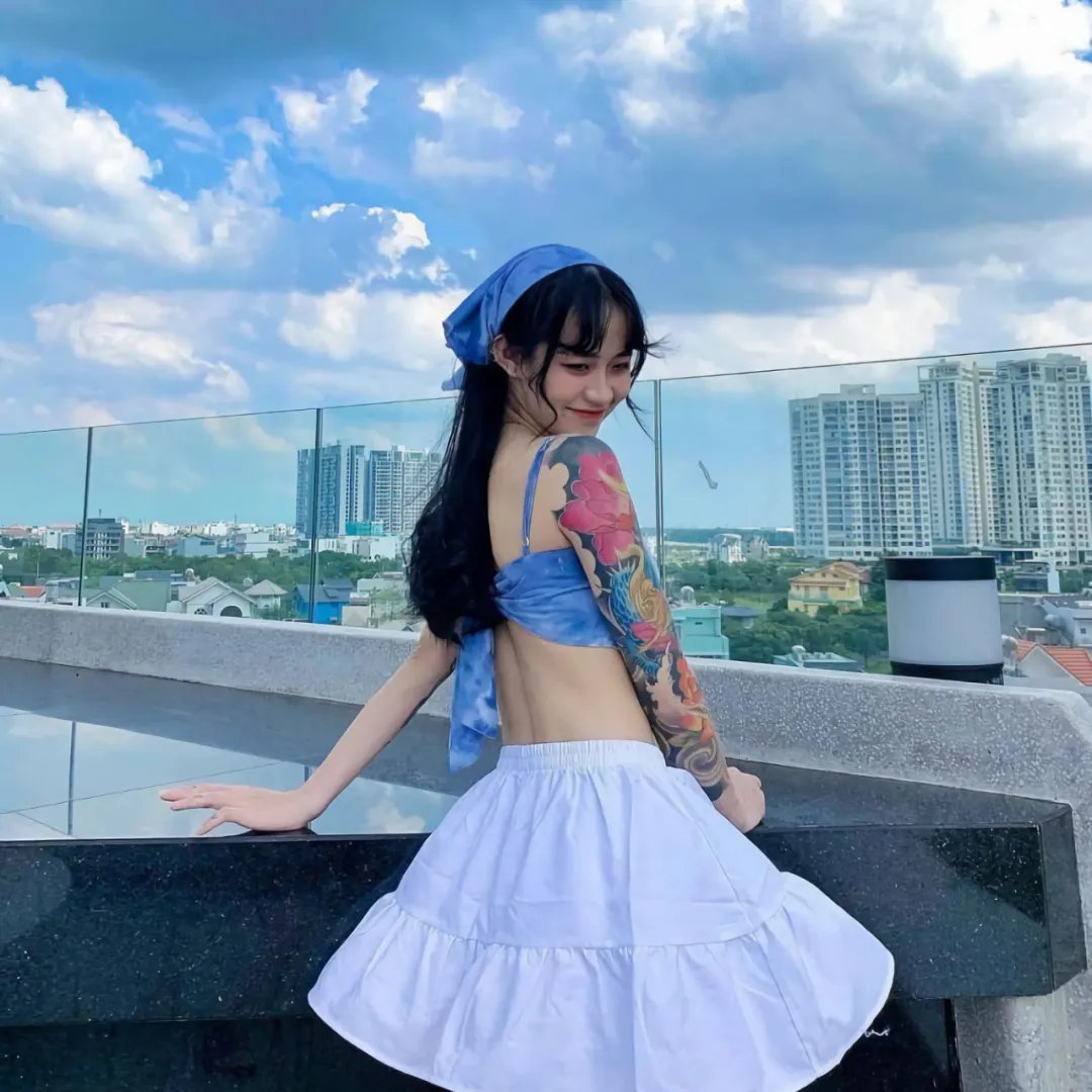 雾中湖